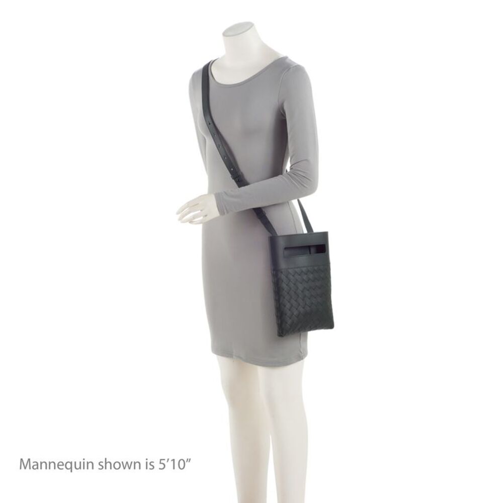 Bottega Veneta Intrecciato Nappa VN Crossbody - Picture 5 of 15